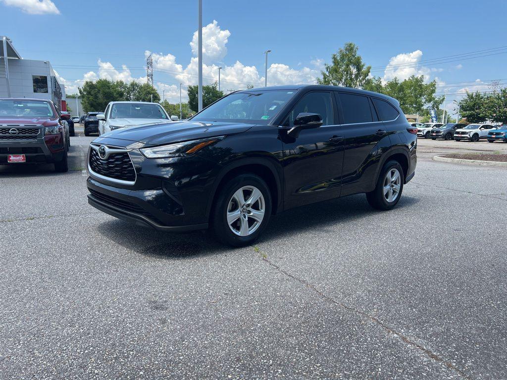 used 2023 Toyota Highlander car, priced at $30,000