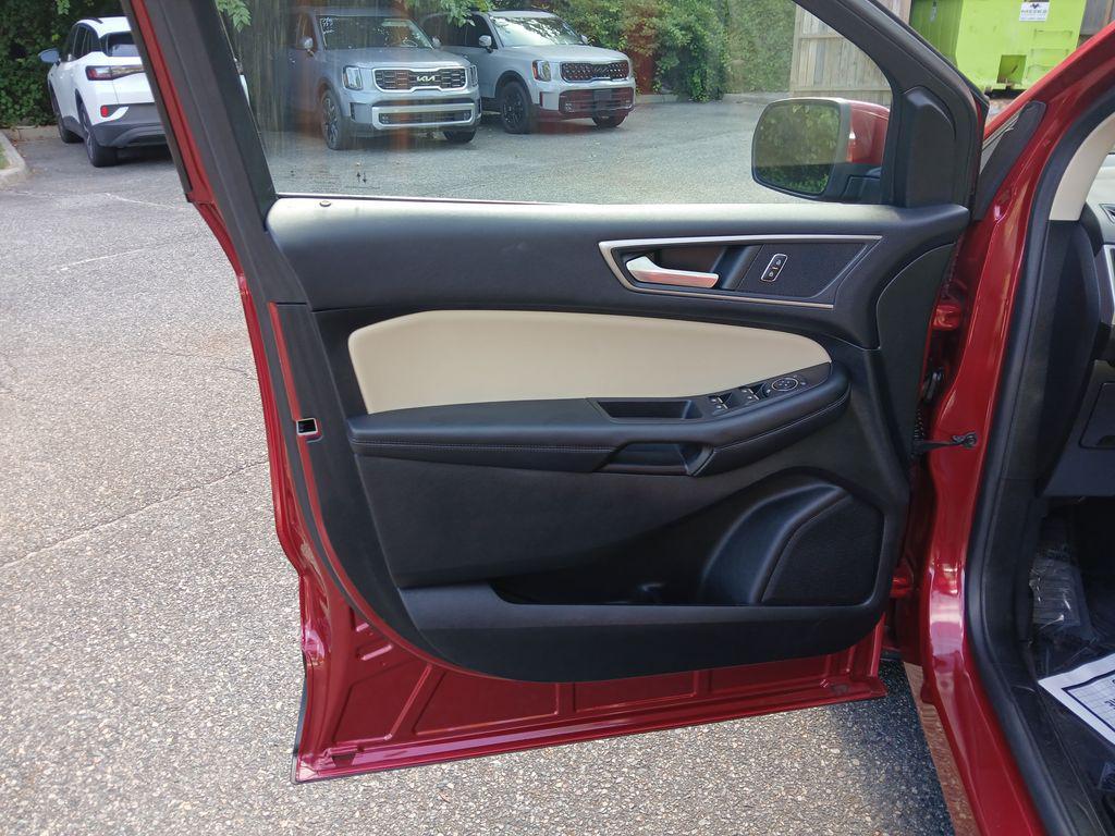 used 2022 Ford Edge car, priced at $26,500