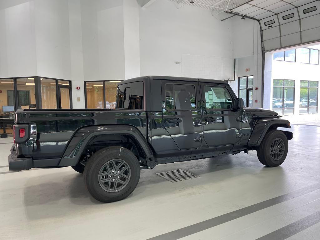 used 2024 Jeep Gladiator car, priced at $36,500
