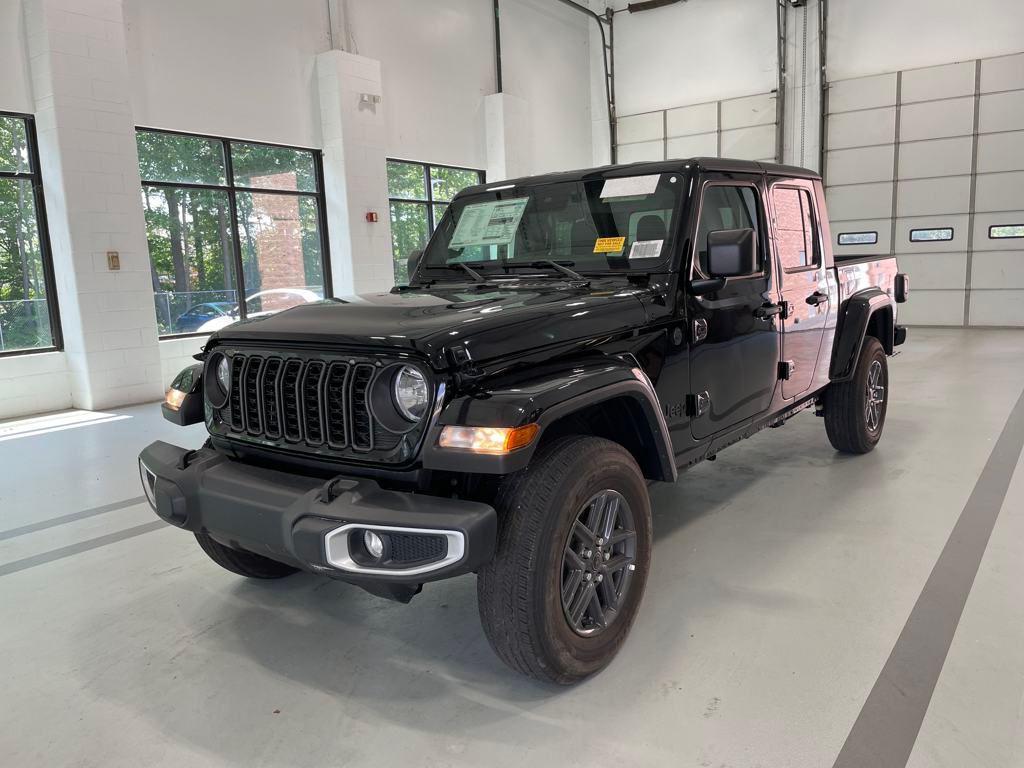 used 2024 Jeep Gladiator car, priced at $36,500