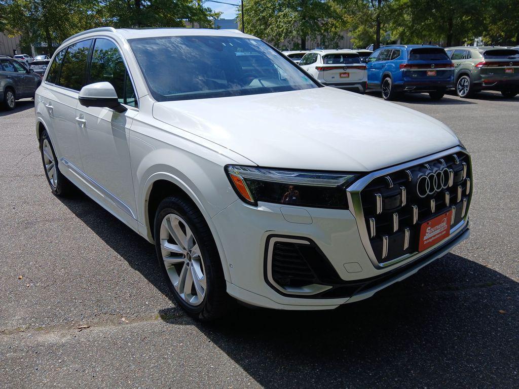 used 2025 Audi Q7 car, priced at $48,995