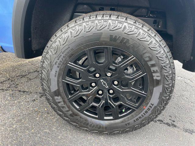 new 2026 Chevrolet Colorado car, priced at $43,708