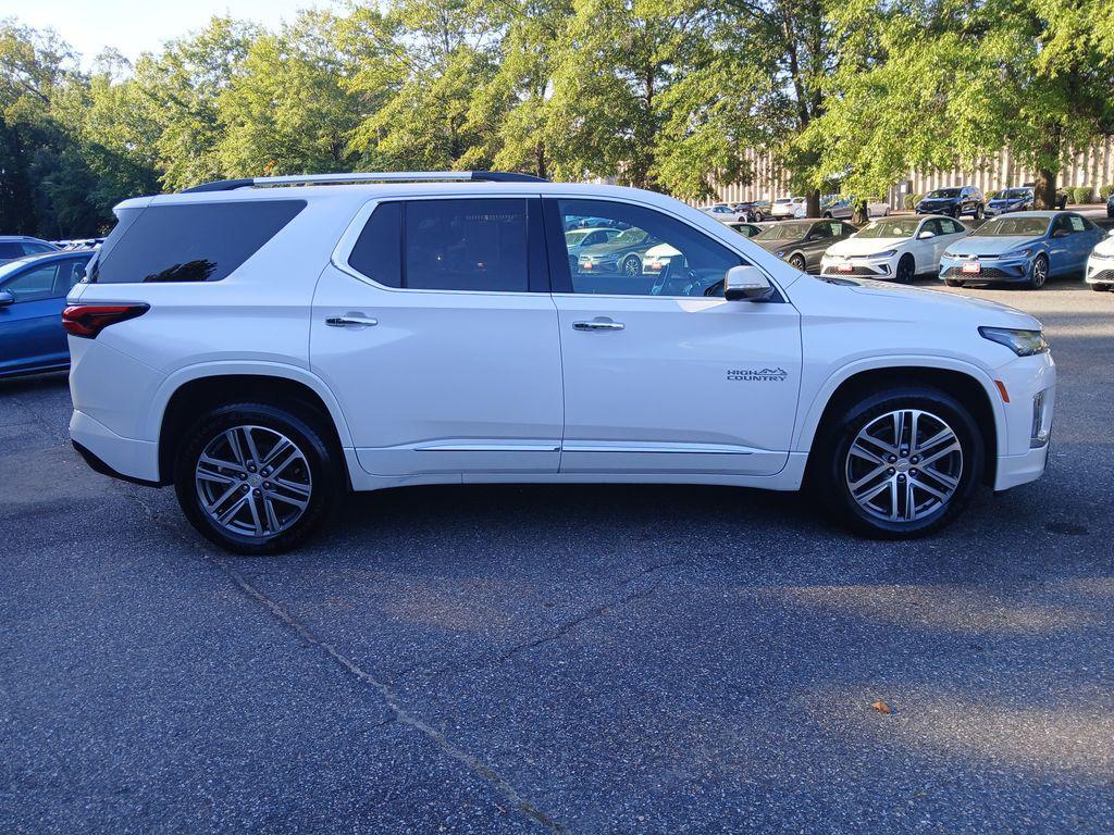 used 2022 Chevrolet Traverse car, priced at $29,000
