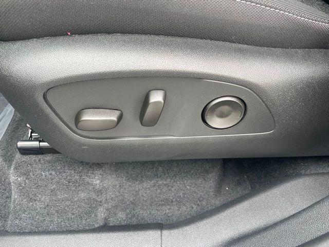 new 2026 Chevrolet Traverse car, priced at $44,512