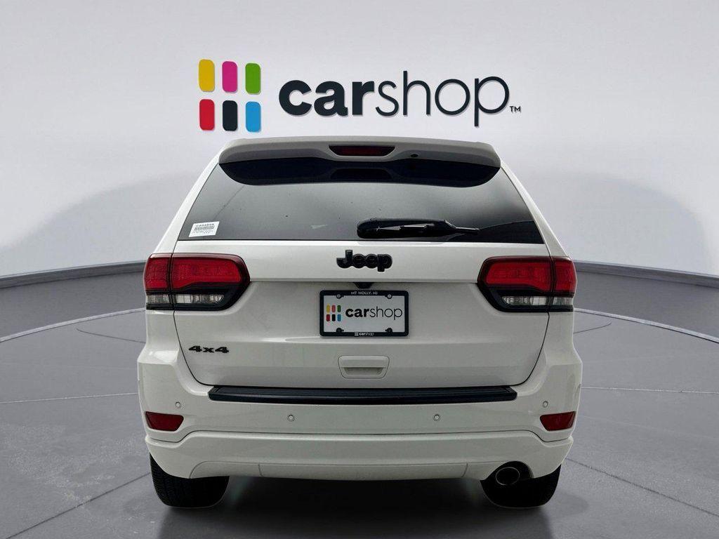used 2018 Jeep Grand Cherokee car, priced at $20,749