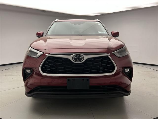 used 2022 Toyota Highlander car, priced at $36,400