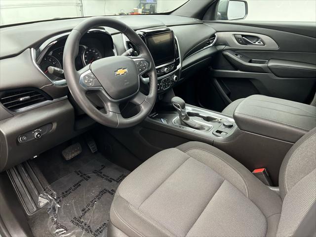 used 2022 Chevrolet Traverse car, priced at $32,100