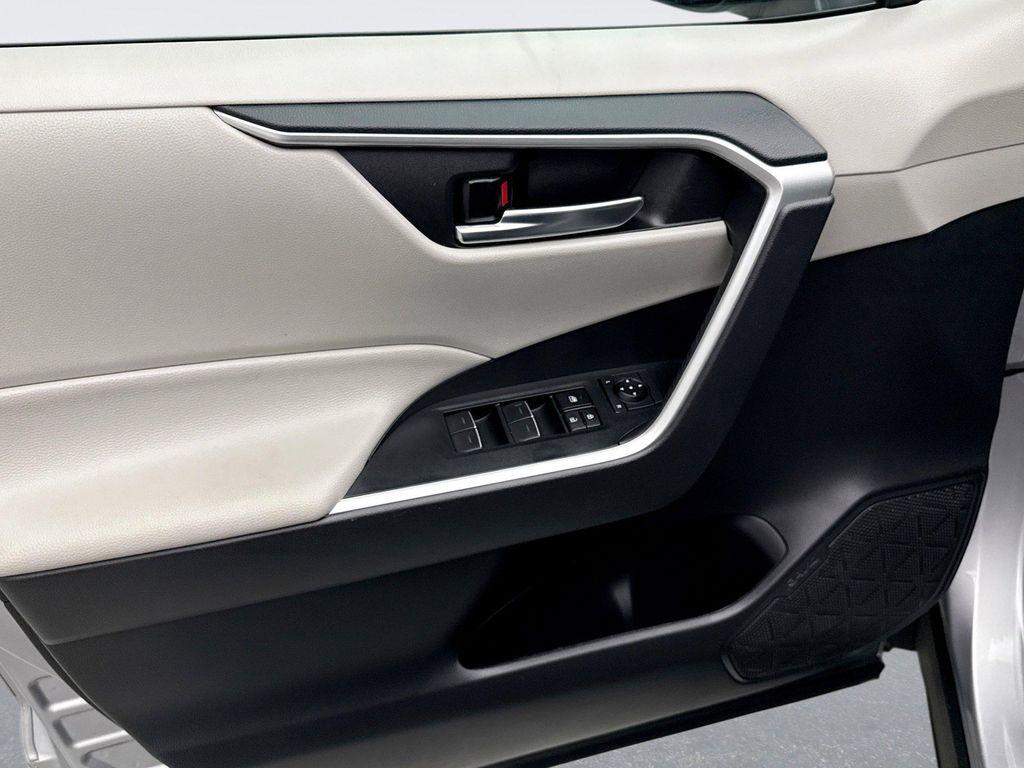 used 2024 Toyota RAV4 Hybrid car, priced at $32,997