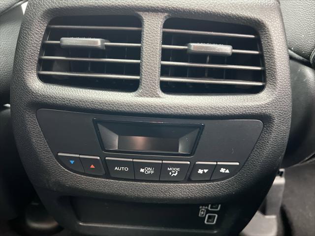 used 2022 Honda Pilot car, priced at $33,399