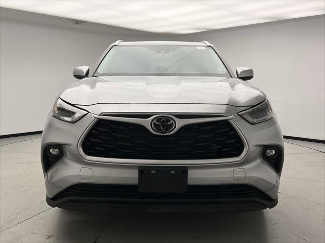 used 2021 Toyota Highlander car, priced at $31,149