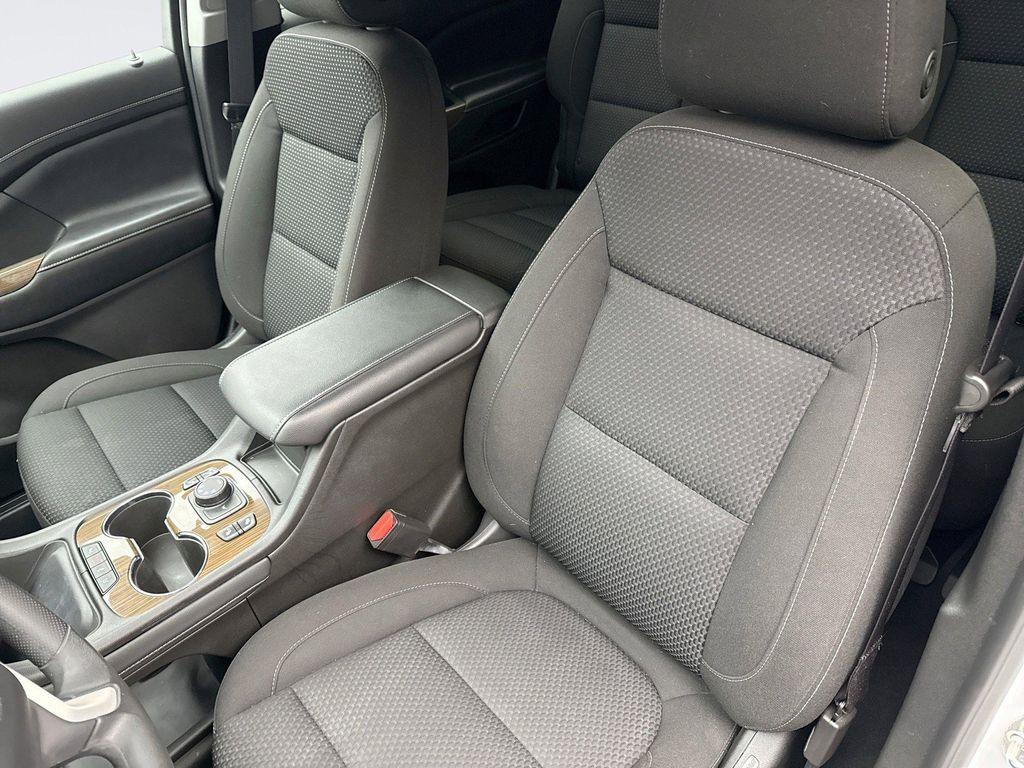 used 2023 GMC Acadia car, priced at $32,099