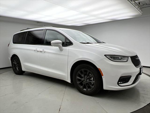 used 2021 Chrysler Pacifica car, priced at $20,949