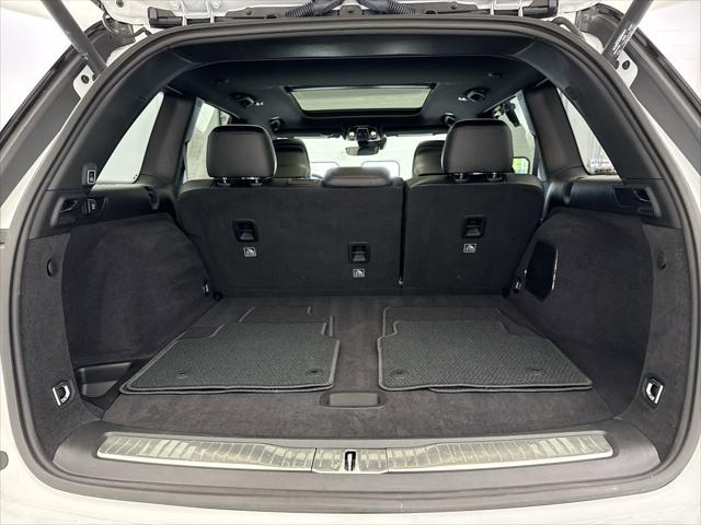 used 2023 Jeep Grand Cherokee car, priced at $47,599