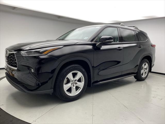 used 2021 Toyota Highlander car, priced at $31,199