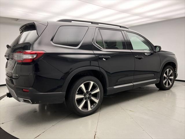 used 2023 Honda Pilot car, priced at $43,300