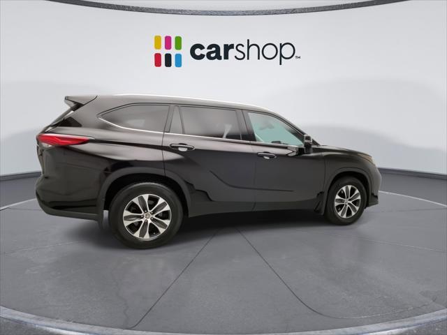 used 2021 Toyota Highlander car, priced at $26,846