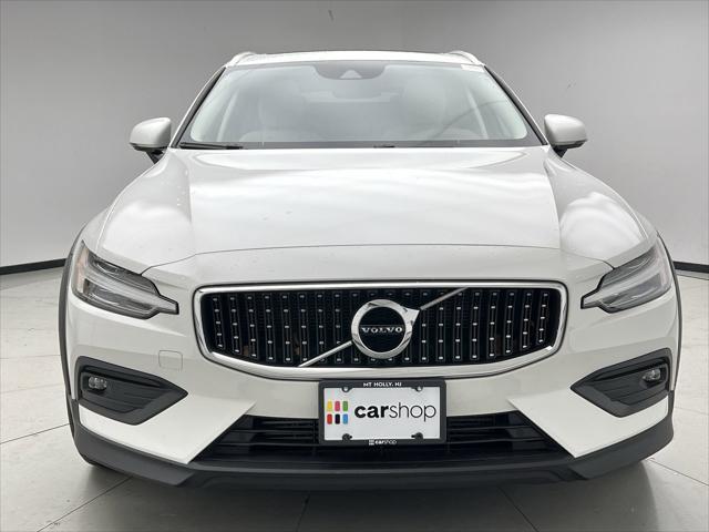 used 2021 Volvo V60 Cross Country car, priced at $29,749