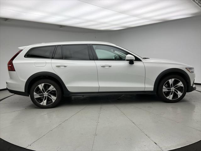 used 2021 Volvo V60 Cross Country car, priced at $29,749