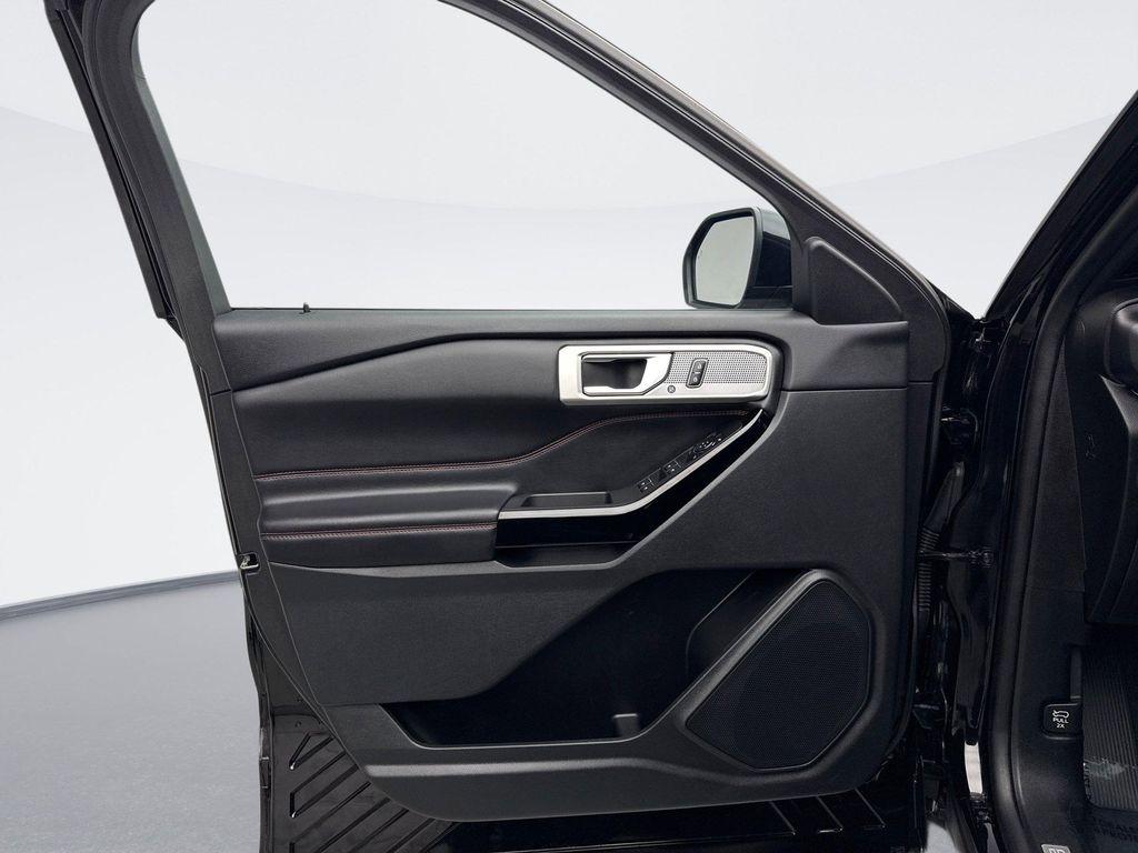 used 2023 Ford Explorer car, priced at $34,899