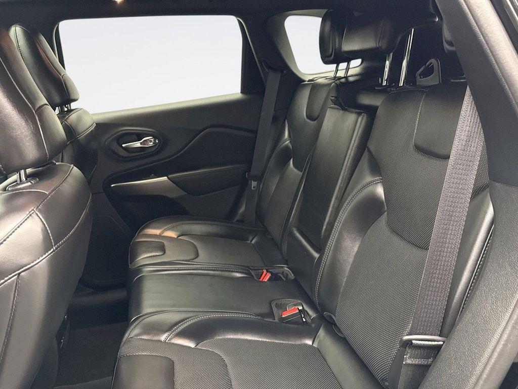 used 2020 Jeep Cherokee car, priced at $21,348