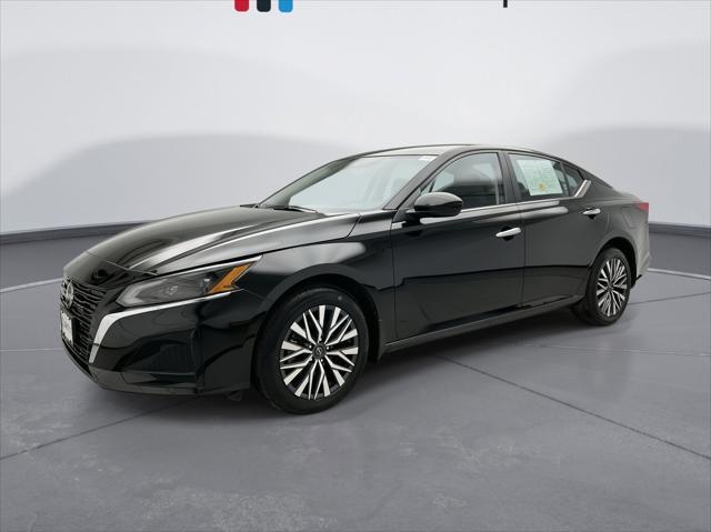 used 2023 Nissan Altima car, priced at $22,399