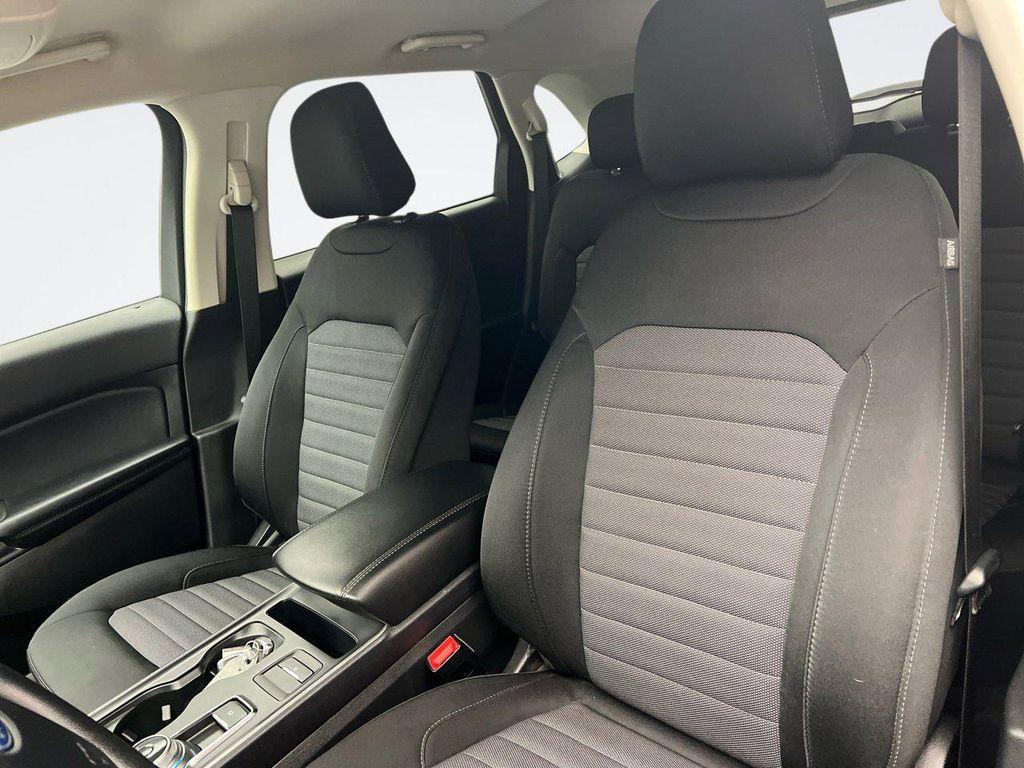 used 2024 Ford Edge car, priced at $23,996