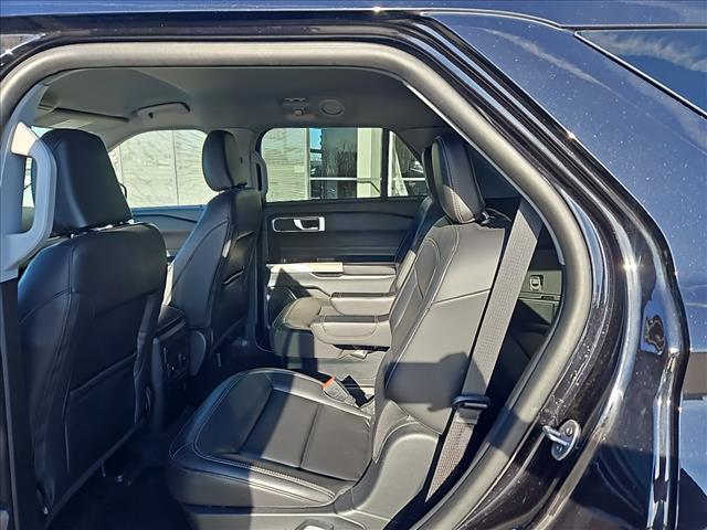 used 2023 Ford Explorer car