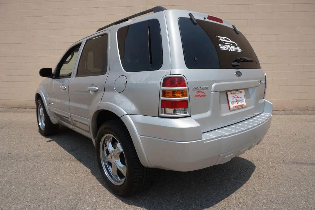 used 2007 Ford Escape Hybrid car, priced at $6,484