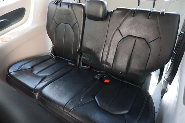 used 2020 Chrysler Pacifica car, priced at $14,984