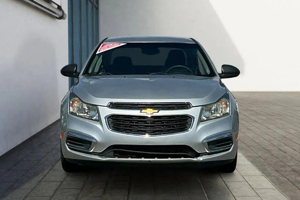 used 2016 Chevrolet Cruze Limited car, priced at $9,984