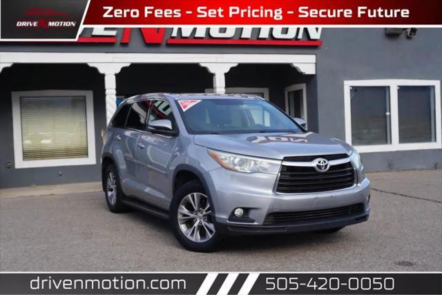 used 2015 Toyota Highlander car, priced at $17,984