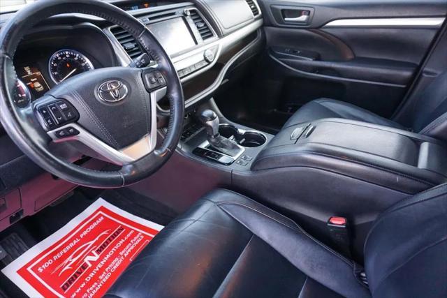 used 2015 Toyota Highlander car, priced at $17,984