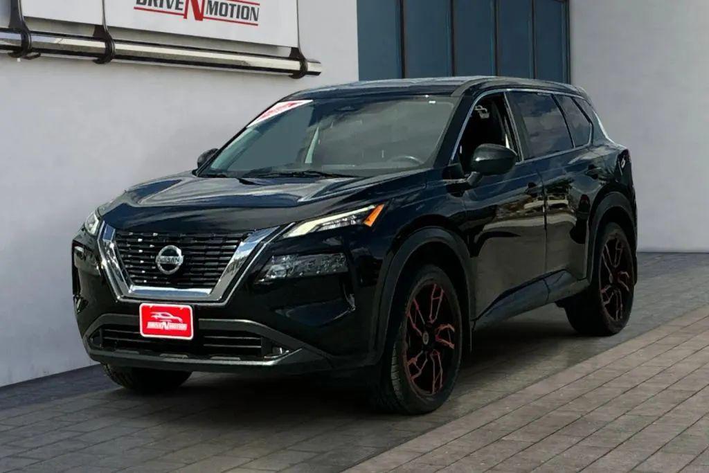 used 2021 Nissan Rogue car, priced at $19,984