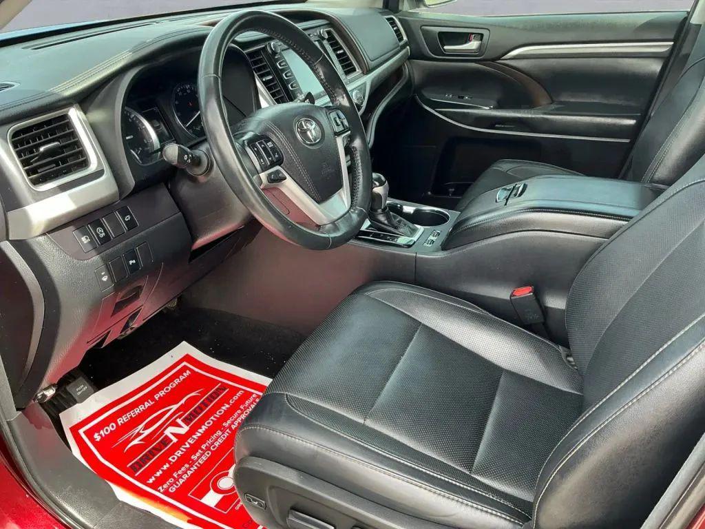 used 2018 Toyota Highlander car, priced at $24,984