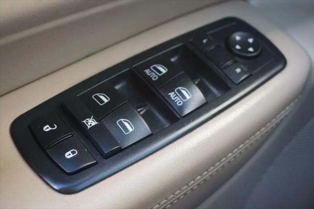 used 2017 Jeep Grand Cherokee car, priced at $12,984