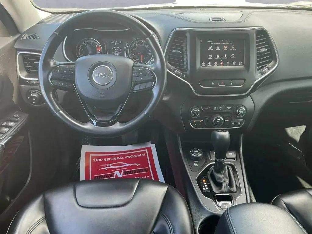 used 2021 Jeep Cherokee car, priced at $17,484