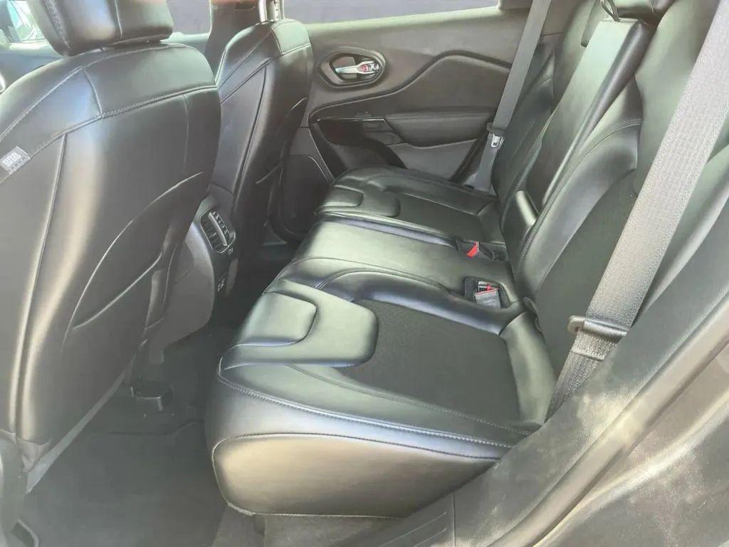 used 2021 Jeep Cherokee car, priced at $17,484