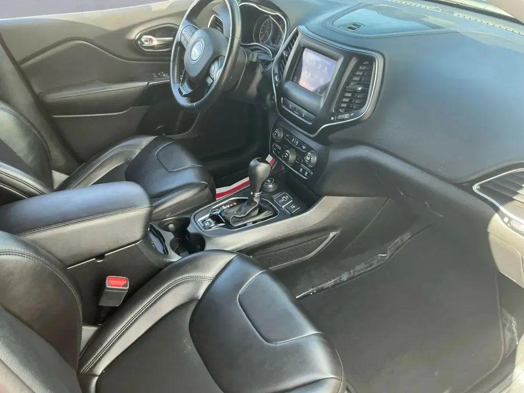 used 2021 Jeep Cherokee car, priced at $17,484