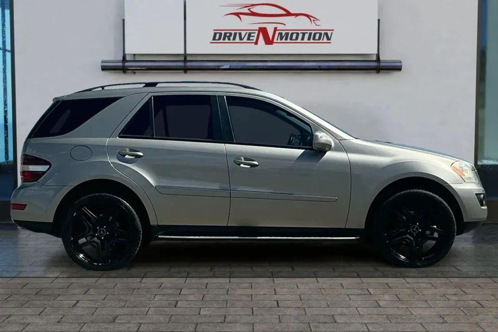 used 2009 Mercedes-Benz M-Class car, priced at $7,471