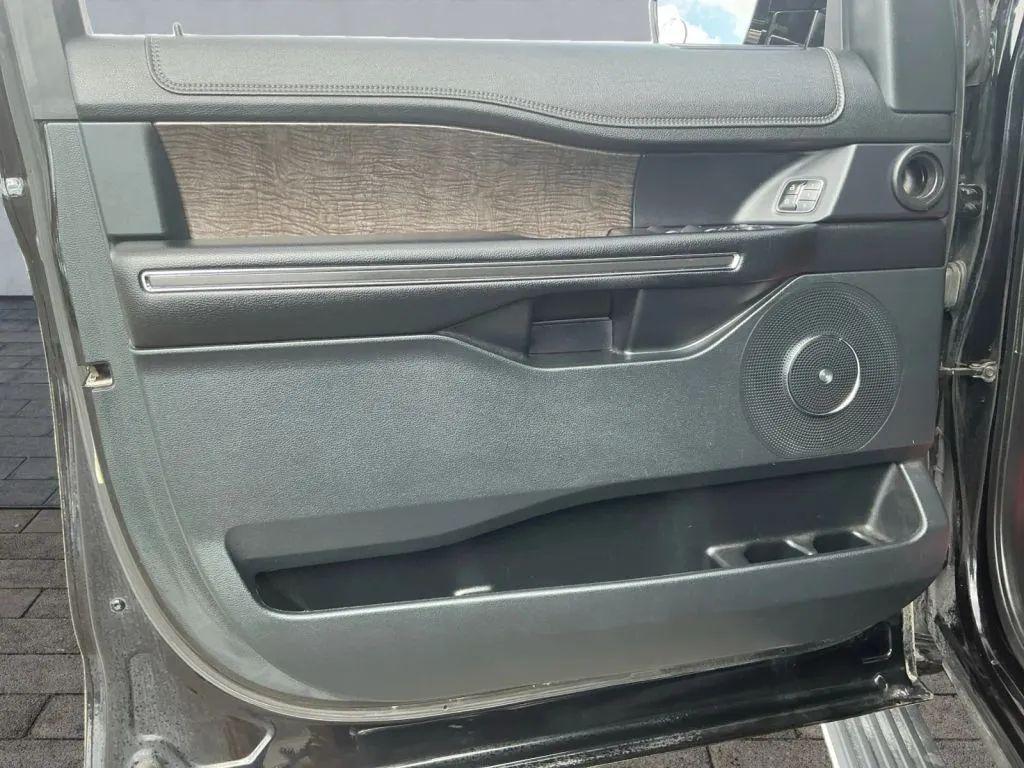 used 2020 Ford Expedition car, priced at $26,984