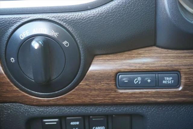 used 2017 Nissan Titan car, priced at $27,484