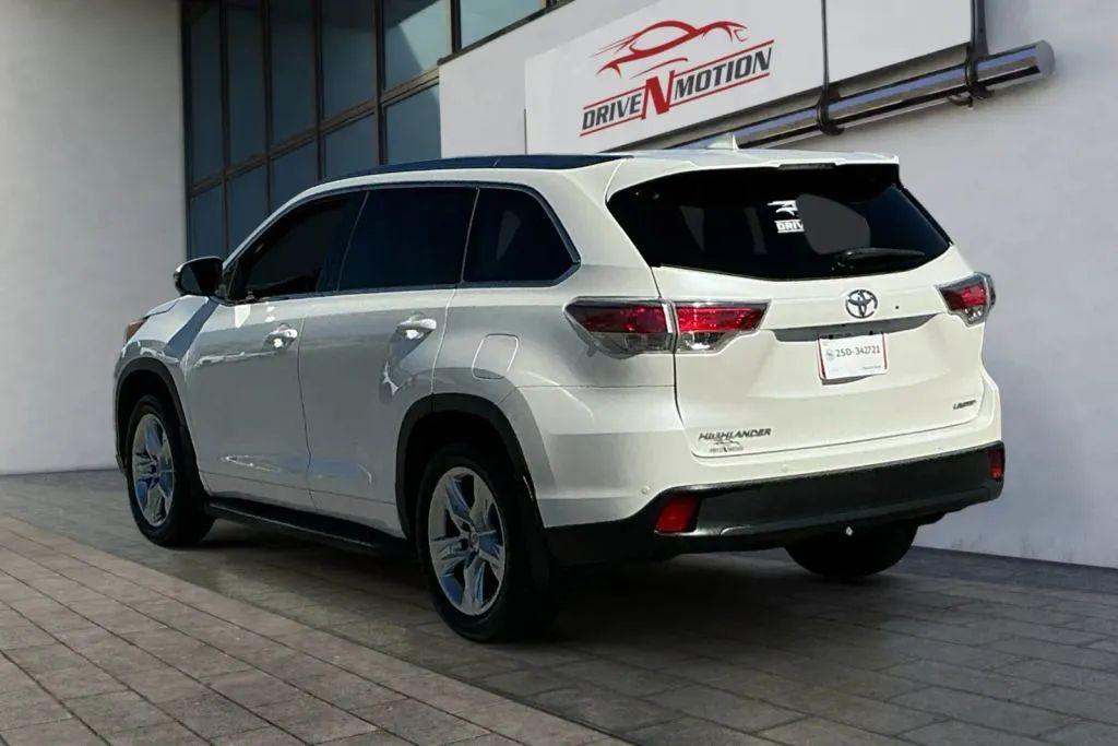 used 2015 Toyota Highlander car, priced at $19,984
