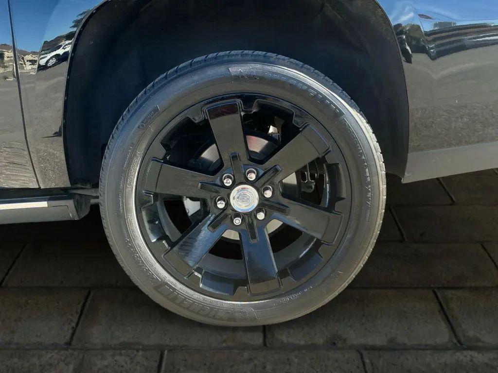 used 2019 Cadillac Escalade ESV car, priced at $35,984