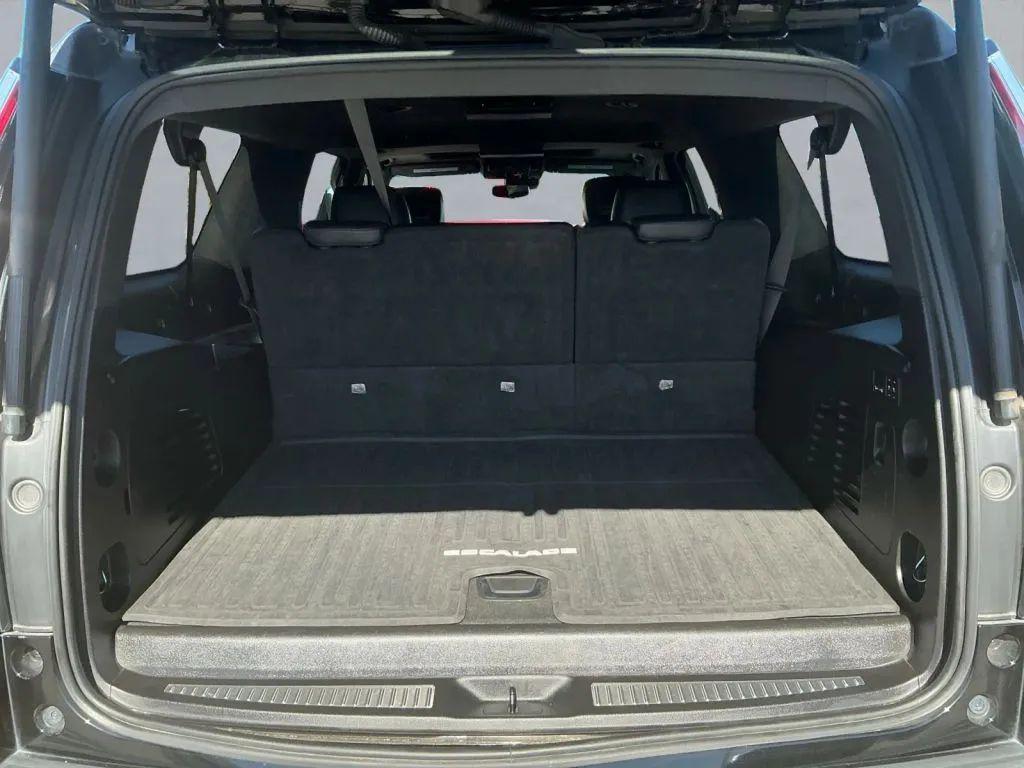 used 2019 Cadillac Escalade ESV car, priced at $35,984