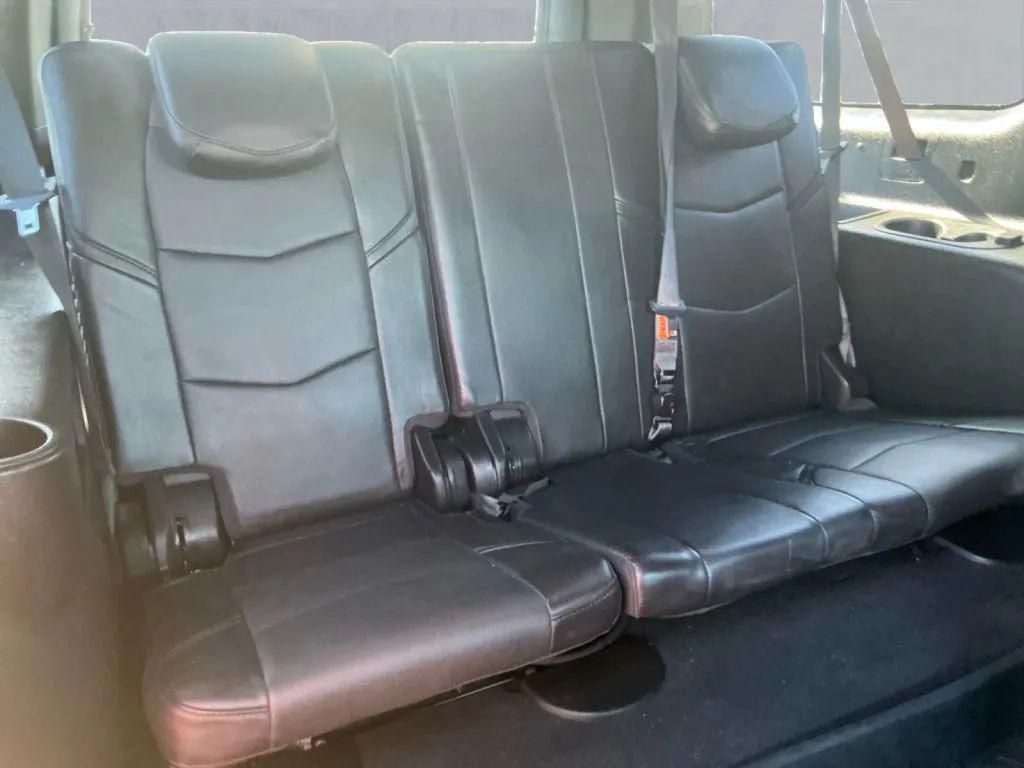 used 2019 Cadillac Escalade ESV car, priced at $35,984