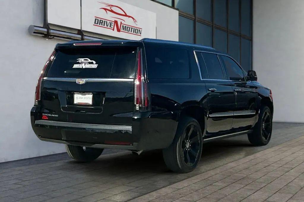 used 2019 Cadillac Escalade ESV car, priced at $35,984