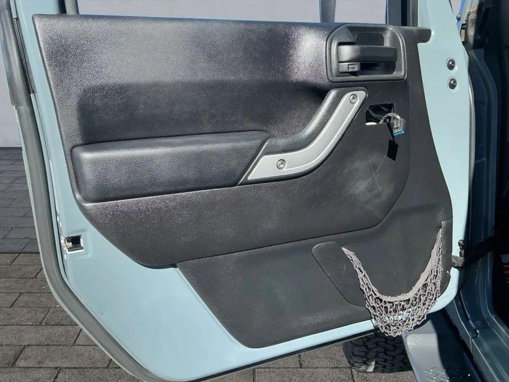 used 2015 Jeep Wrangler Unlimited car, priced at $19,984