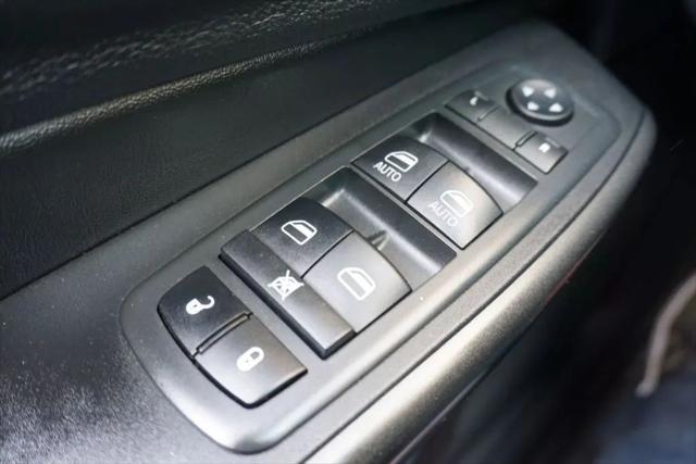 used 2019 Jeep Cherokee car, priced at $22,984