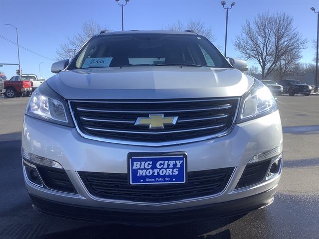 used 2015 Chevrolet Traverse car, priced at $12,995