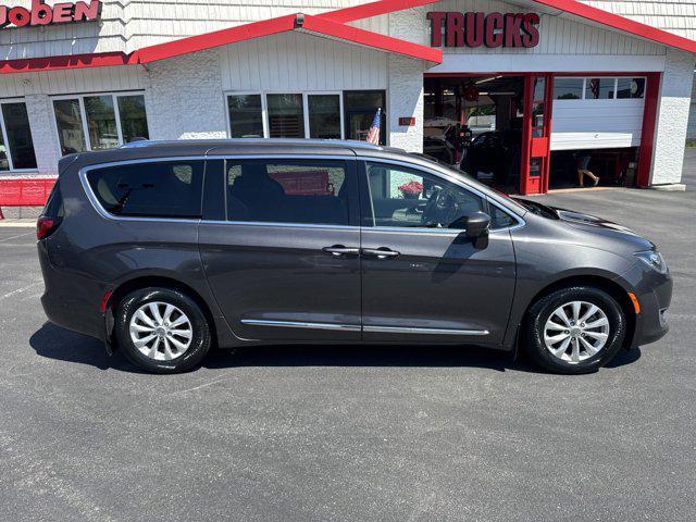 used 2019 Chrysler Pacifica car, priced at $17,995